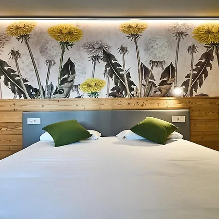 Perruquet 3 Stelle Superior Hotel