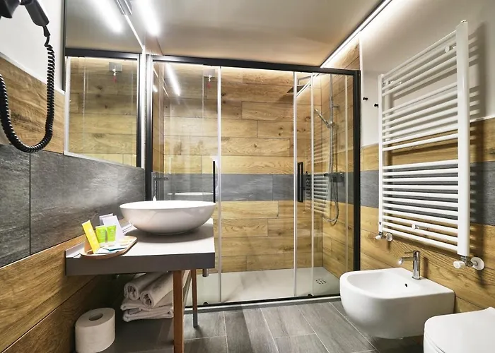 Perruquet 3 Stelle Superior 3*