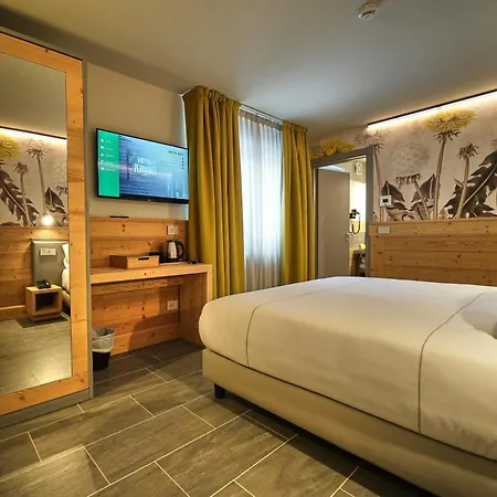 Отель Perruquet 3 Stelle Superior