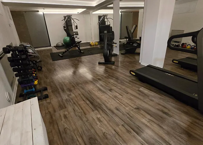 Perruquet 3 Stelle Superior Отель Брей-Червиния